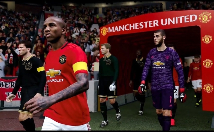 PES 2020 Oynan��: Manchester United vs. Efsaneler Galerisi