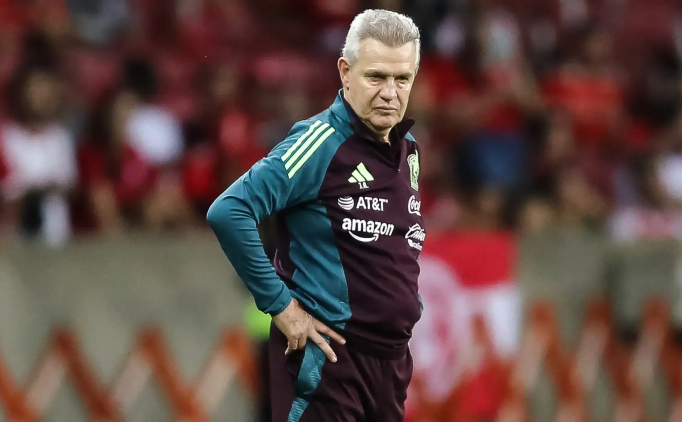 JAVIER AGUIRRE