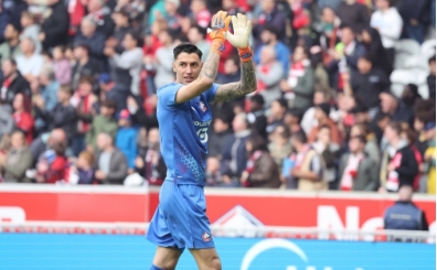 Berke �zer gol yemiyor, Lille kazan�yor!
