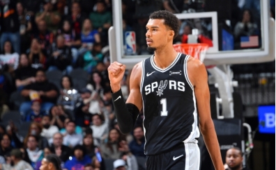 Wemby ciddi sakatlıktan kurtuldu, günü gününe takip edilecek